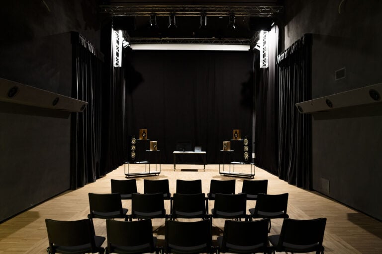 Officine Bellotti, la sala Teatro. Ph. Alessandro Di Giugno